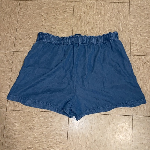 Lucky Brand Paperbag Waist Wide Leg Shorts in Fisherman’s Blue size Large - Picture 8 of 16